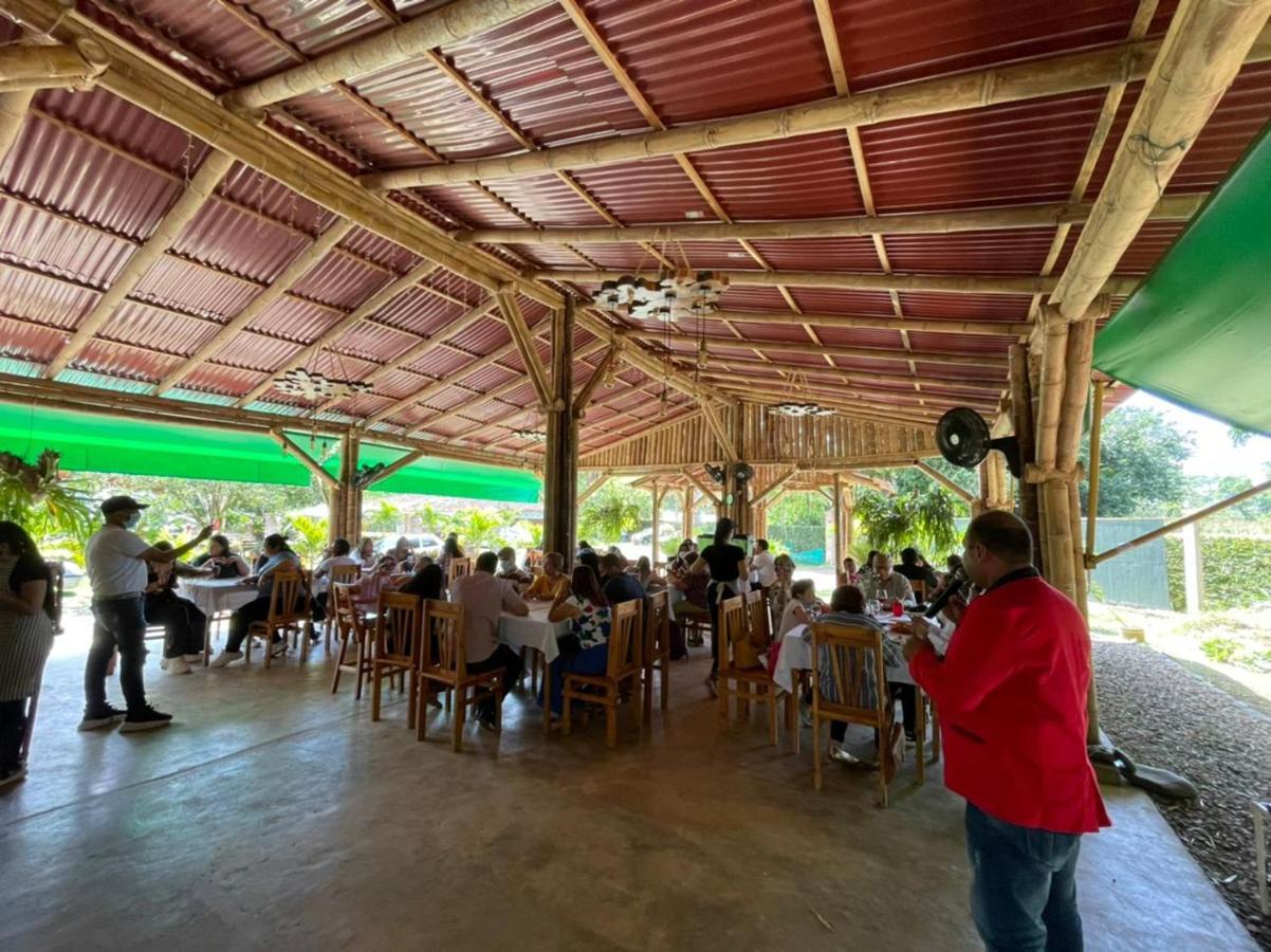 Hotel Campestre Campos Verdes Roldanillo Екстериор снимка