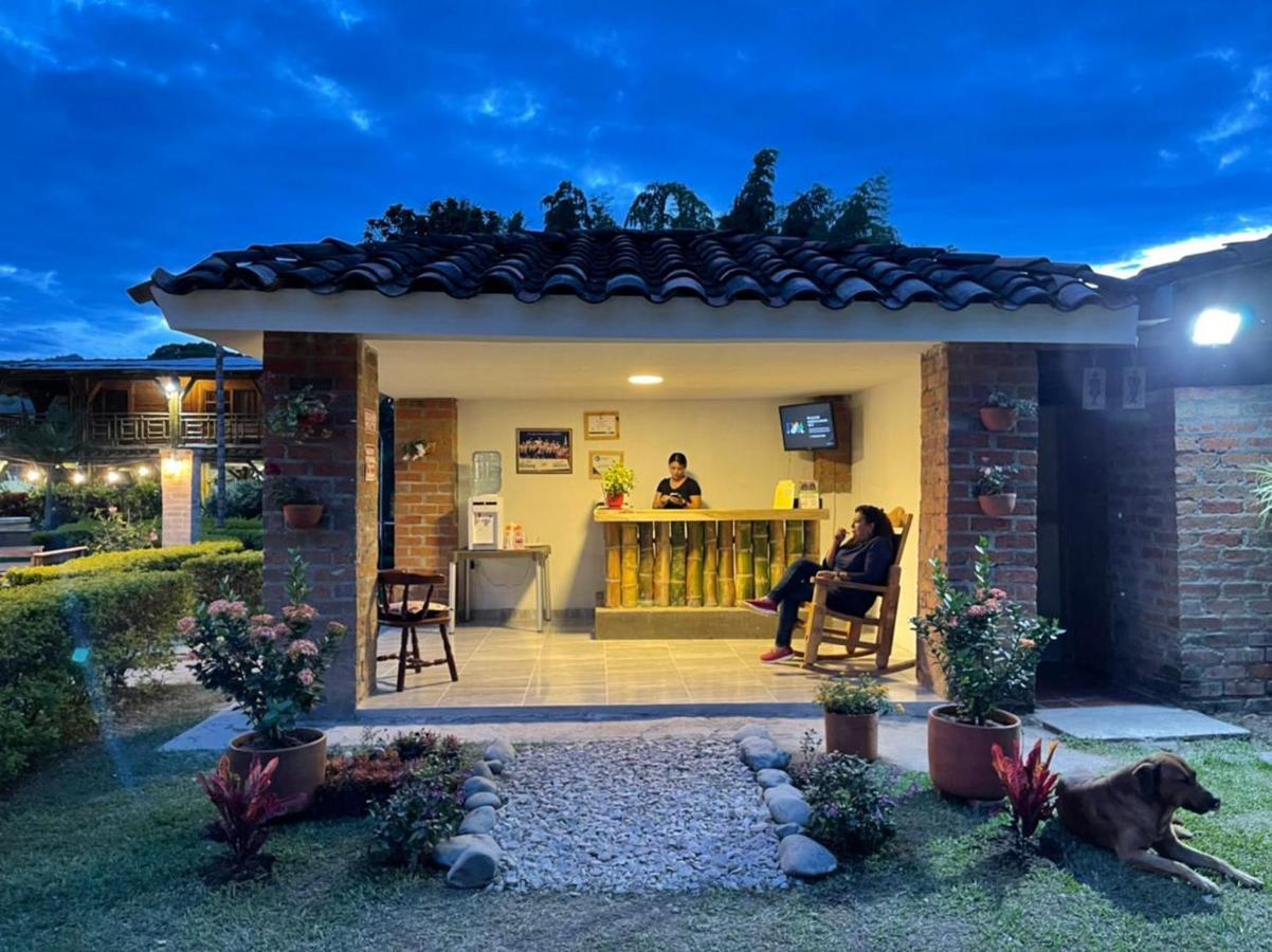 Hotel Campestre Campos Verdes Roldanillo Екстериор снимка